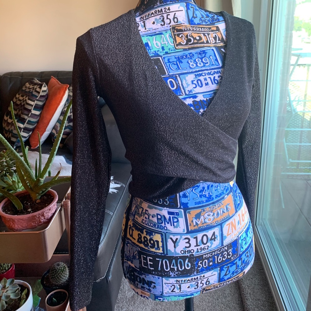 Long sleeve crop top